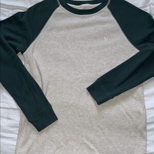 American Eagle Outfitters Cream and Black Long Sleeve